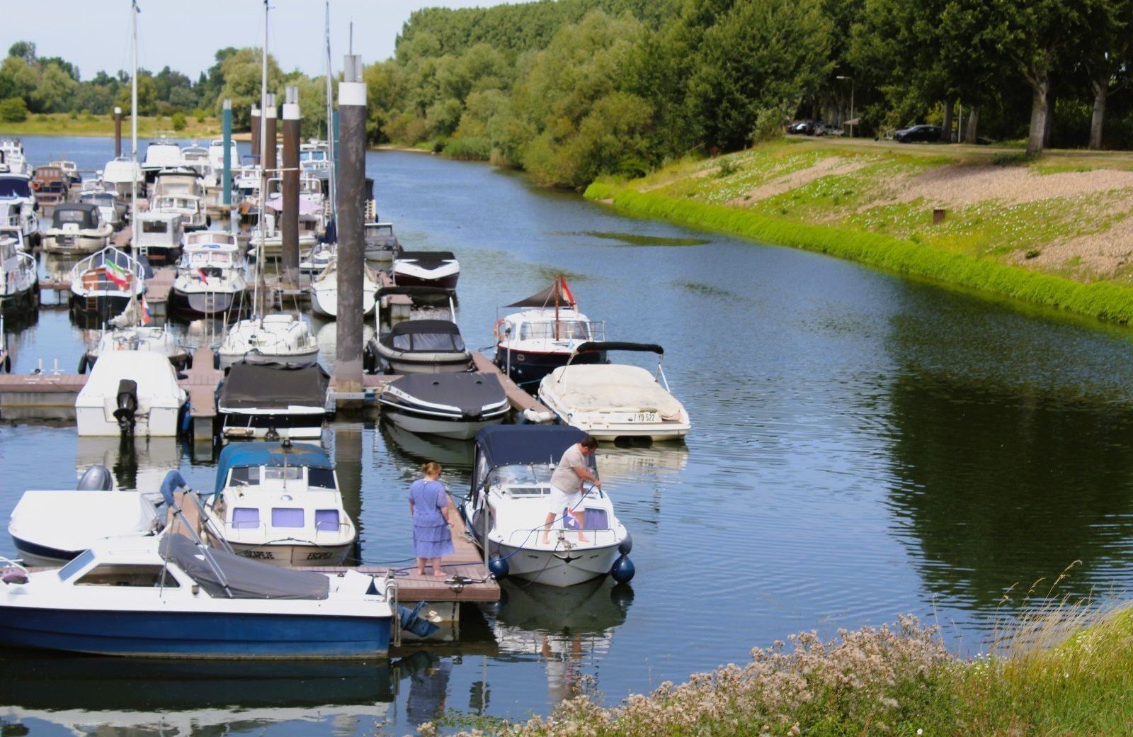 Ferienhaus am Wasser in Holland mit Yachthafen
